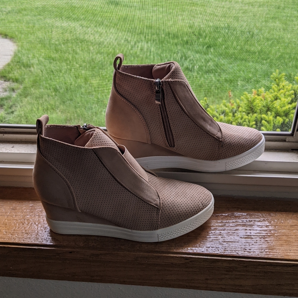 Lucy Ave Tan Wedge Sneakers